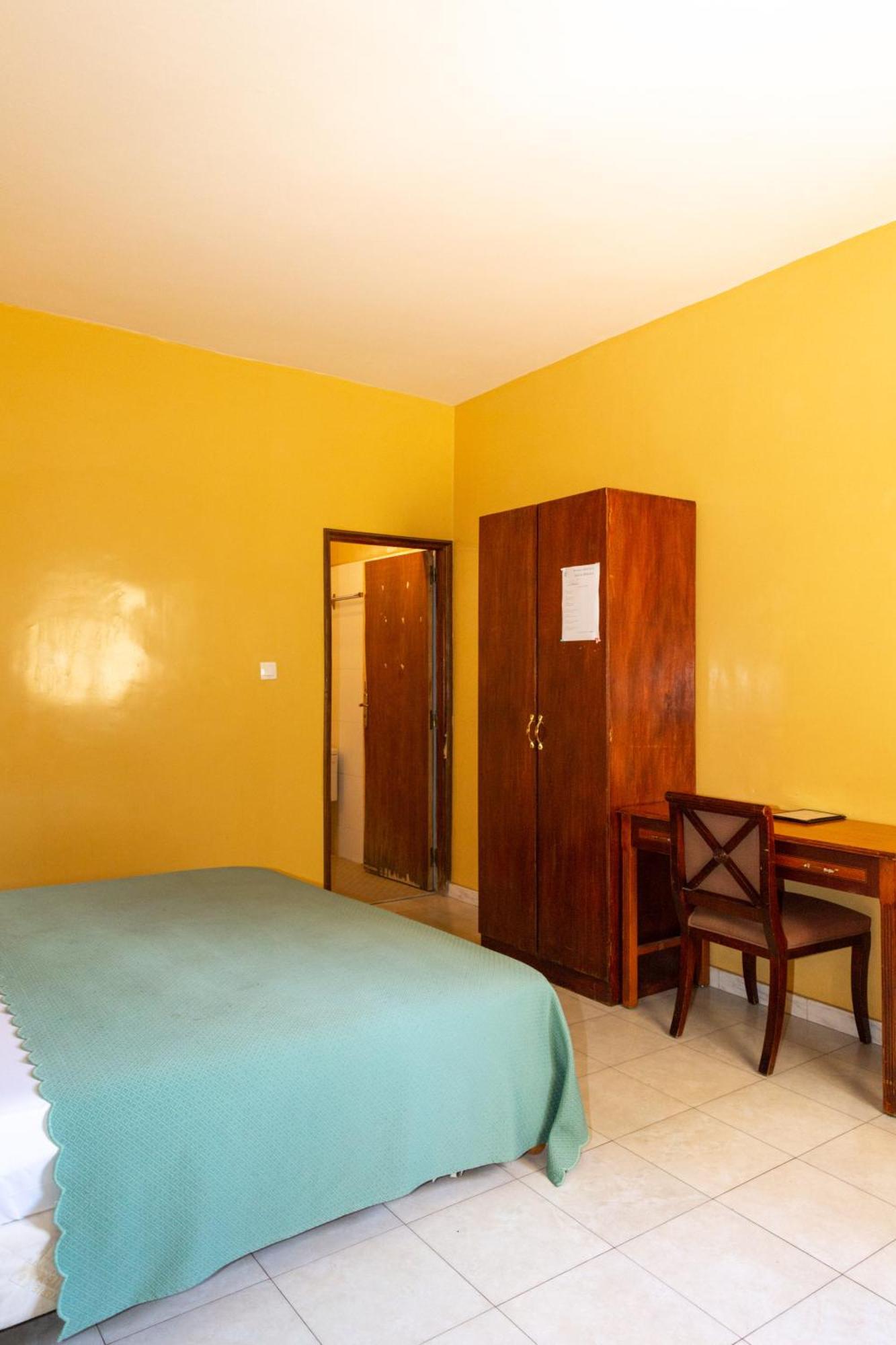 Residence De La Porte Du Millenaire Dakar Exterior photo