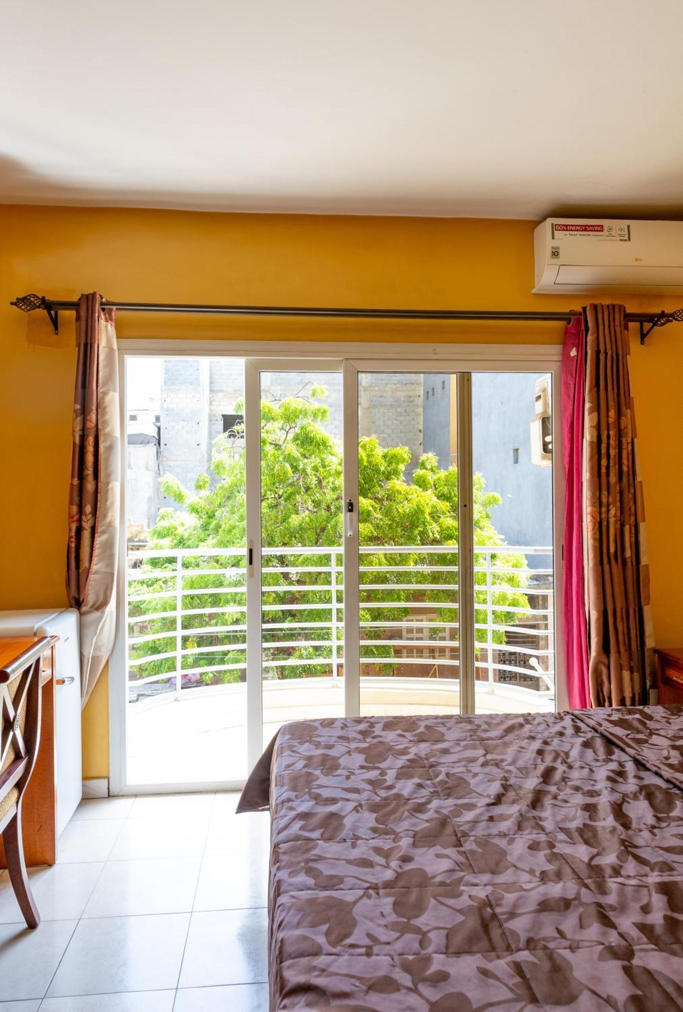 Residence De La Porte Du Millenaire Dakar Exterior photo