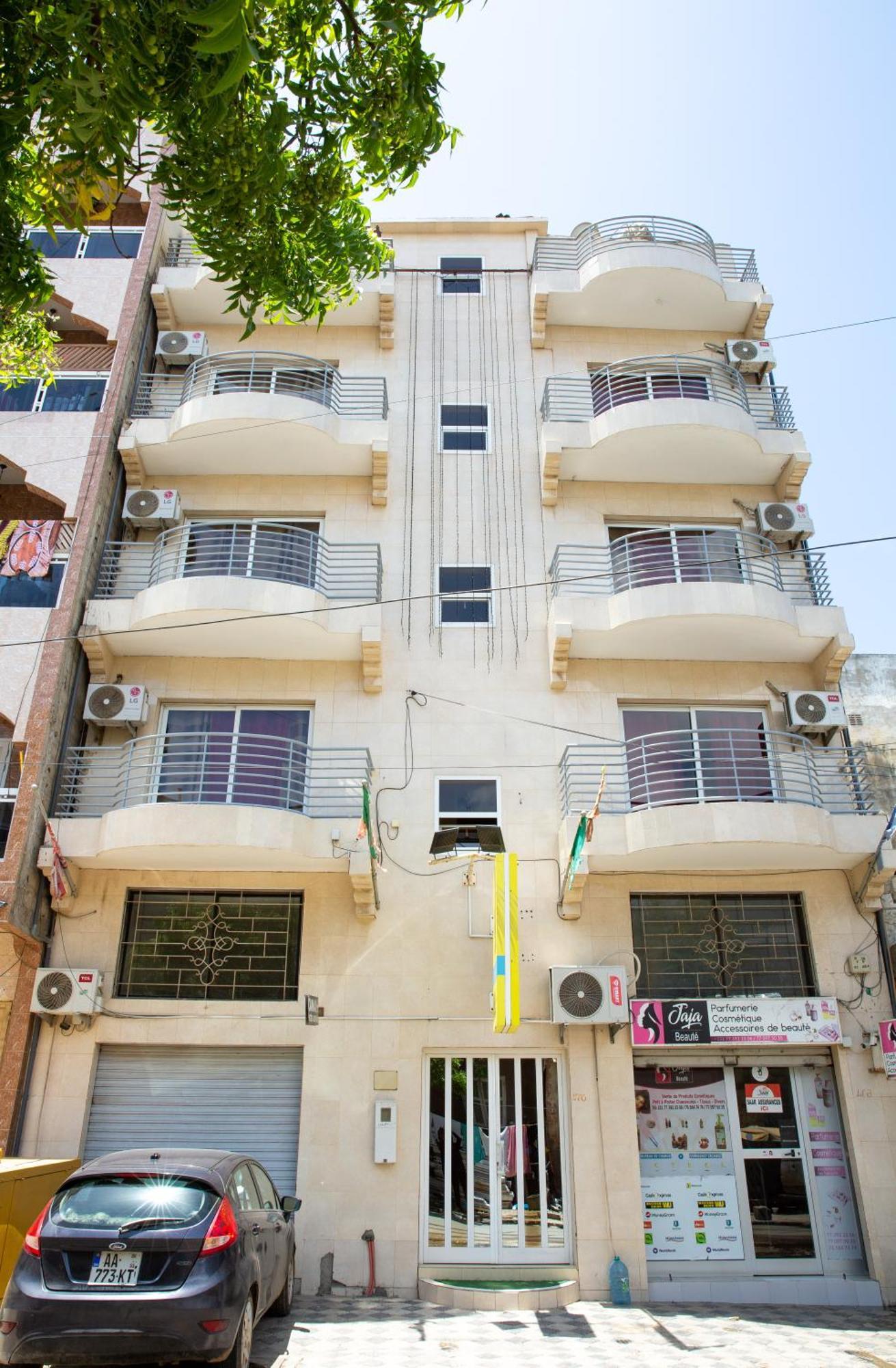 Residence De La Porte Du Millenaire Dakar Exterior photo