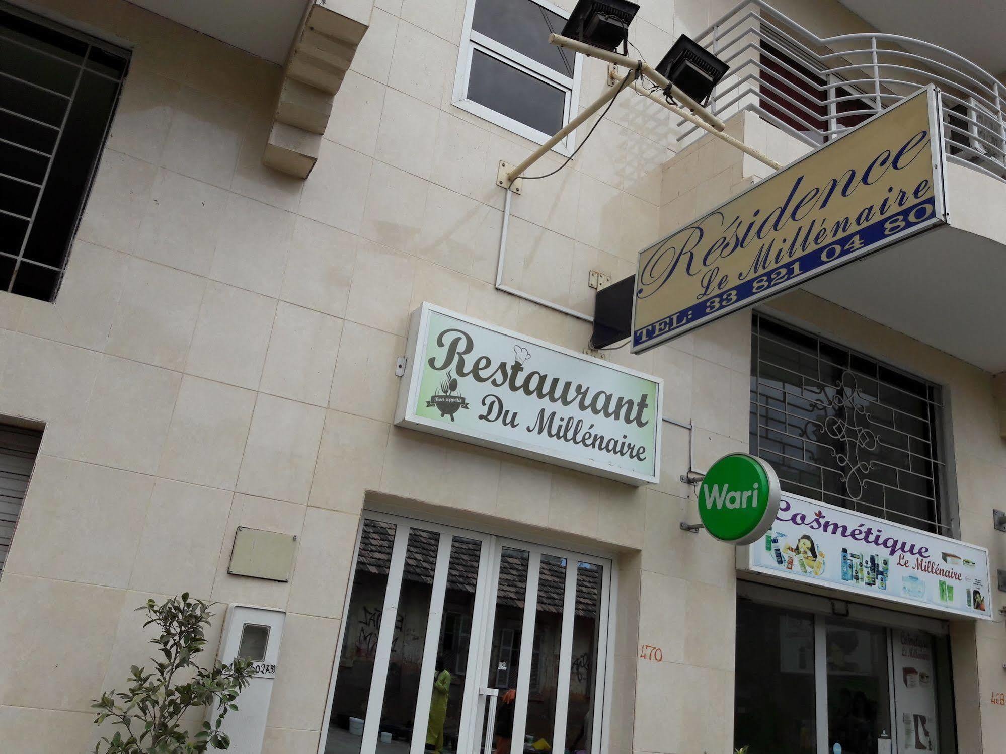 Residence De La Porte Du Millenaire Dakar Exterior photo